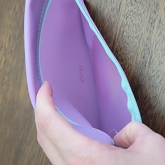 Four Ipsy Makeup Bags - Picture 8 of 11